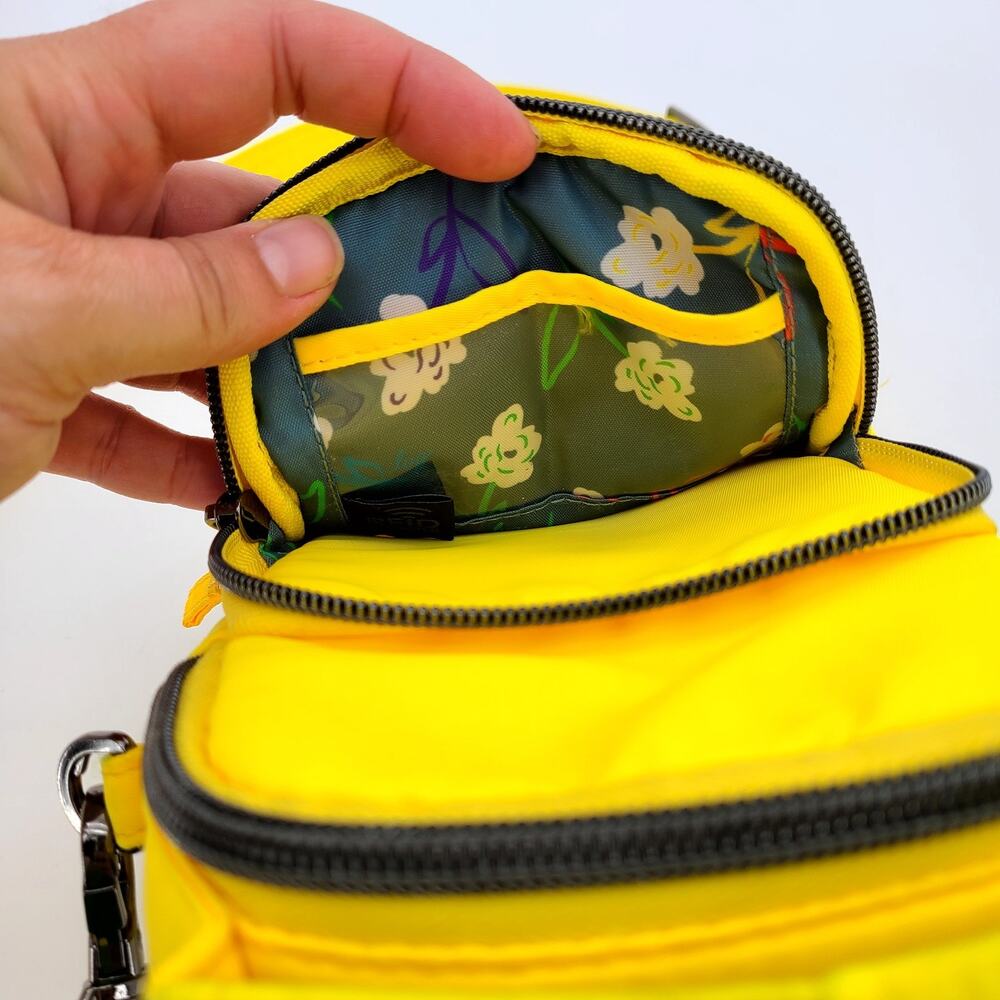 Lug Skeeter Crossbody Bag Yellow Zip Top Adjustable Convertible Purse RFID - Picture 5 of 10